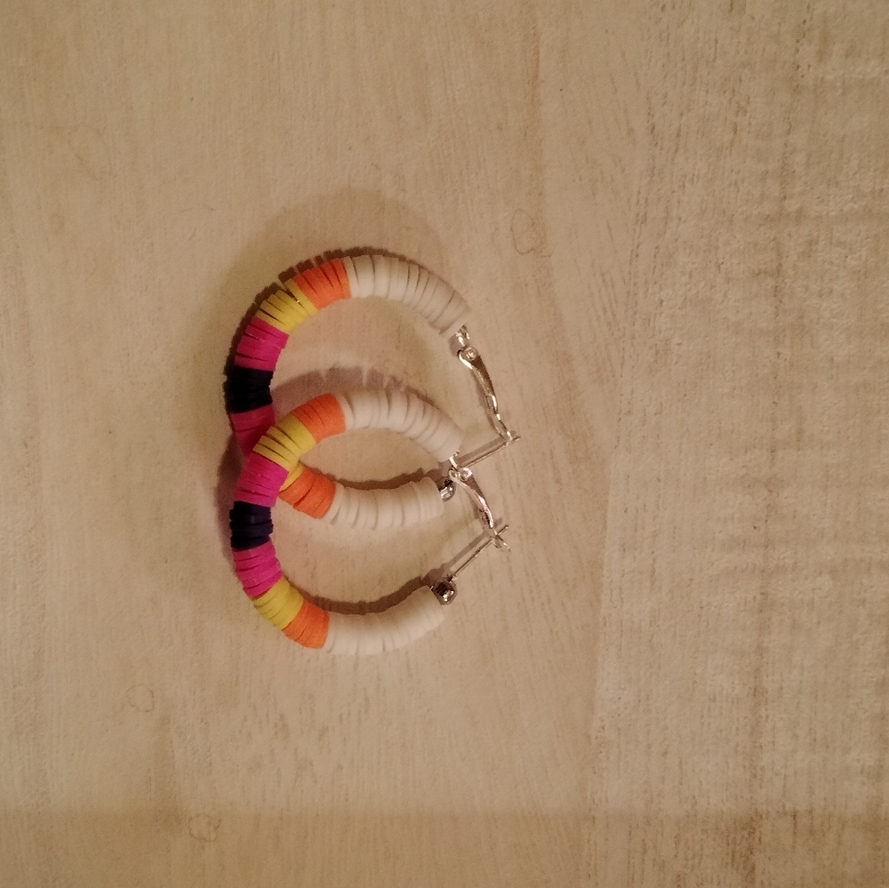 Earrings - Picture 5 of 5